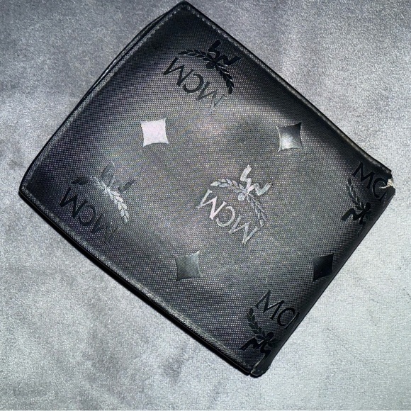 MCM Black Logo Wallet - Picture 16 of 16